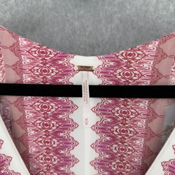 Free People Catch Me If You Can Button Front Blouse Size M Pink Floral Boho EUC - Picture 5 of 11